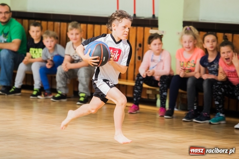 Zdjęcie w galerii na portalu naszraciborz.pl: Turniej Gier i Zabaw w Borucinie. Krzanowice najlepsze wiadomości z regionu