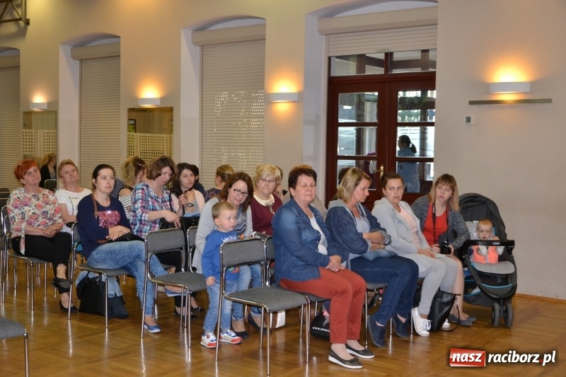 Zdjęcie w galerii na portalu naszraciborz.pl: XXVI Międzynarodowy Przegląd Teatrzyków Przedszkolnych wiadomości z regionu