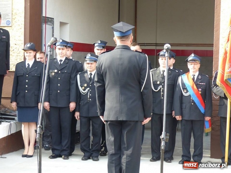 Zdjęcie w galerii na portalu naszraciborz.pl: Druhowie z Krzanowic przesiedli się do nowiutkiego volvo  wiadomości z regionu