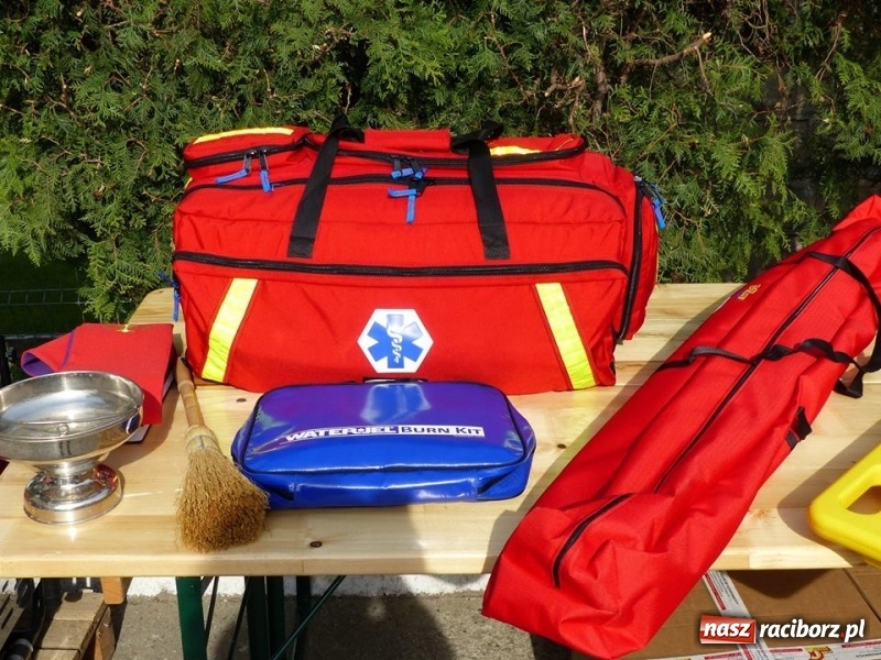 Zdjęcie w galerii na portalu naszraciborz.pl: Druhowie z Krzanowic przesiedli się do nowiutkiego volvo  wiadomości z regionu