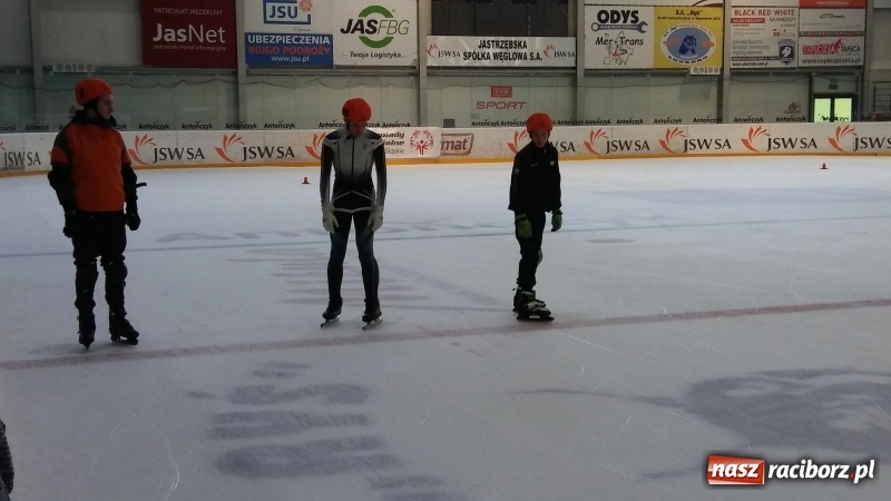 Zdjęcie w galerii na portalu naszraciborz.pl: Zawodnicy Animusz Racibórz na XIX Mityngu w łyżwiarstwie szybkim wiadomości z regionu