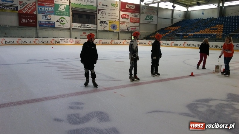 Zdjęcie w galerii na portalu naszraciborz.pl: Zawodnicy Animusz Racibórz na XIX Mityngu w łyżwiarstwie szybkim wiadomości z regionu