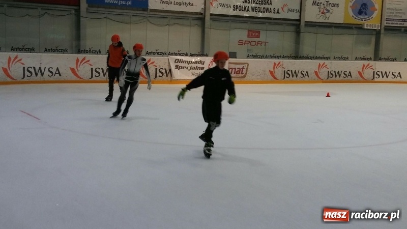 Zdjęcie w galerii na portalu naszraciborz.pl: Zawodnicy Animusz Racibórz na XIX Mityngu w łyżwiarstwie szybkim wiadomości z regionu
