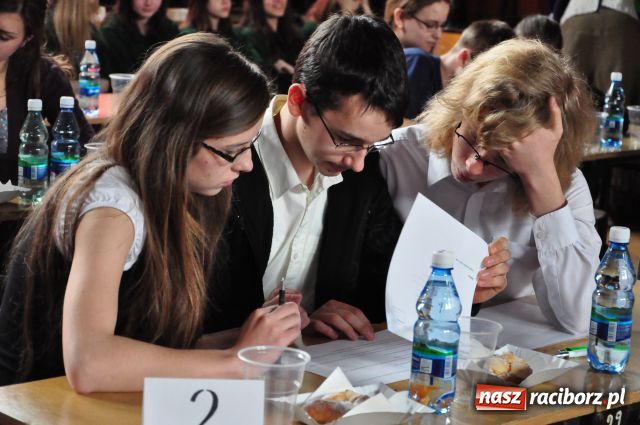 Zdjęcie w galerii na portalu naszraciborz.pl: Ekologiczne zmagania w ZSO 1 wiadomości z regionu