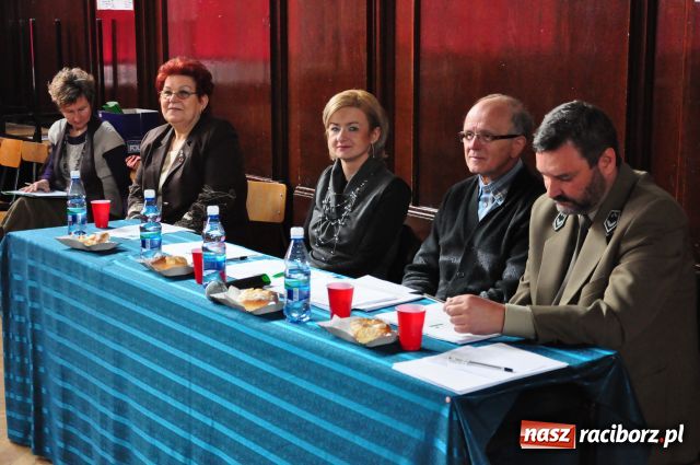 Zdjęcie w galerii na portalu naszraciborz.pl: Ekologiczne zmagania w ZSO 1 wiadomości z regionu