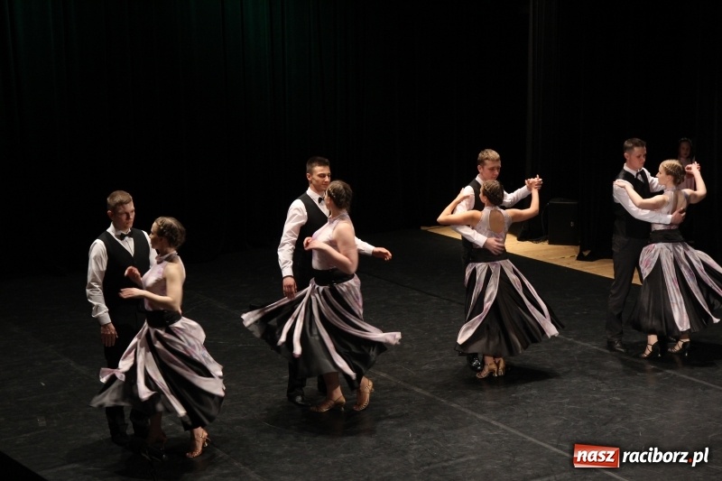 Zdjęcie w galerii na portalu naszraciborz.pl: Taneczne popisy w RCK za sprawą Festiwalu Twórczości Artystycznej wiadomości z regionu