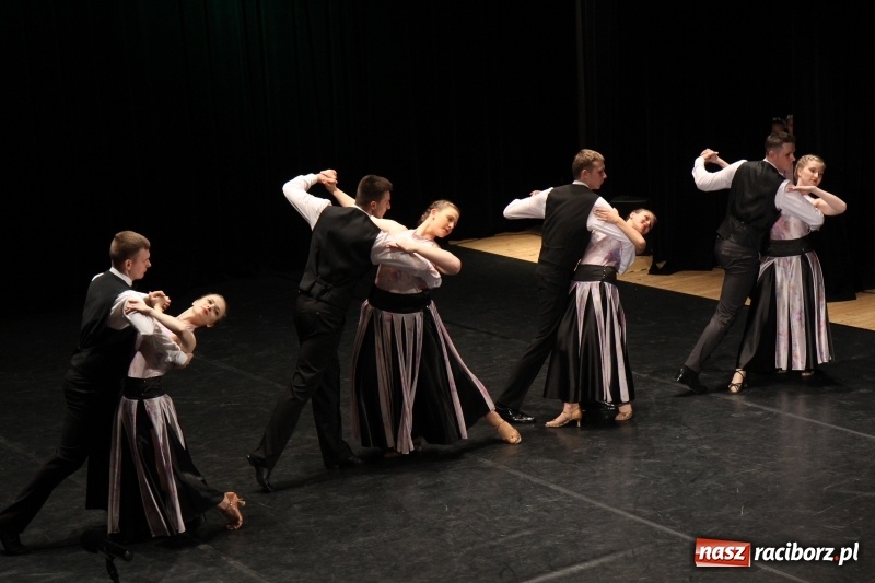 Zdjęcie w galerii na portalu naszraciborz.pl: Taneczne popisy w RCK za sprawą Festiwalu Twórczości Artystycznej wiadomości z regionu