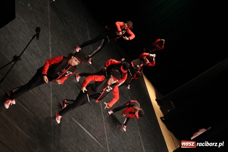 Zdjęcie w galerii na portalu naszraciborz.pl: Taneczne popisy w RCK za sprawą Festiwalu Twórczości Artystycznej wiadomości z regionu