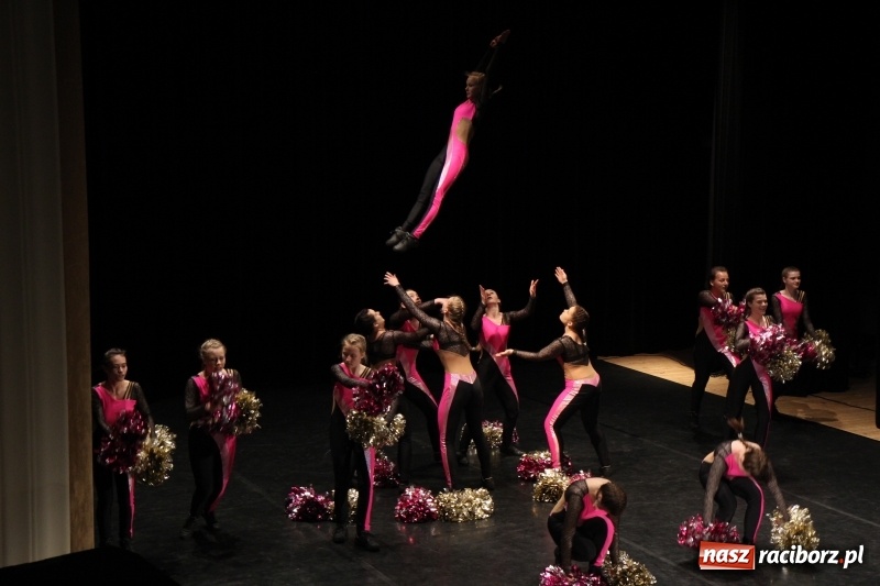 Zdjęcie w galerii na portalu naszraciborz.pl: Taneczne popisy w RCK za sprawą Festiwalu Twórczości Artystycznej wiadomości z regionu