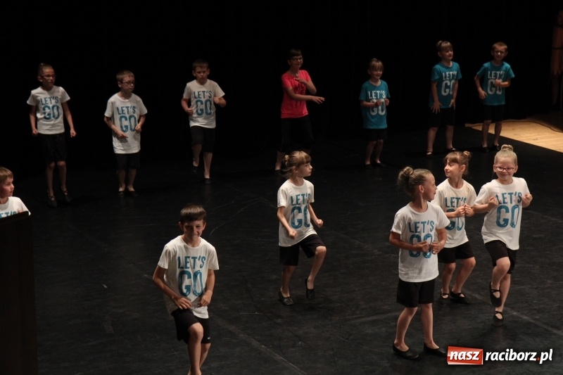 Zdjęcie w galerii na portalu naszraciborz.pl: Taneczne popisy w RCK za sprawą Festiwalu Twórczości Artystycznej wiadomości z regionu