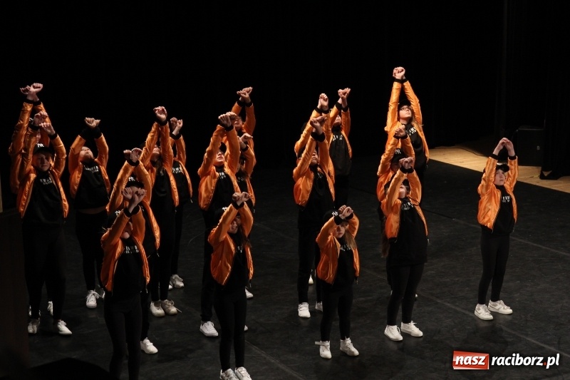Zdjęcie w galerii na portalu naszraciborz.pl: Taneczne popisy w RCK za sprawą Festiwalu Twórczości Artystycznej wiadomości z regionu