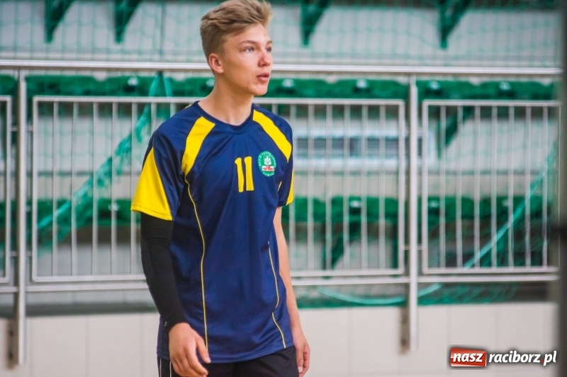 Zdjęcie w galerii na portalu naszraciborz.pl: Siatkarze SP18 awansowali do półfinału wojewódzkiego wiadomości z regionu