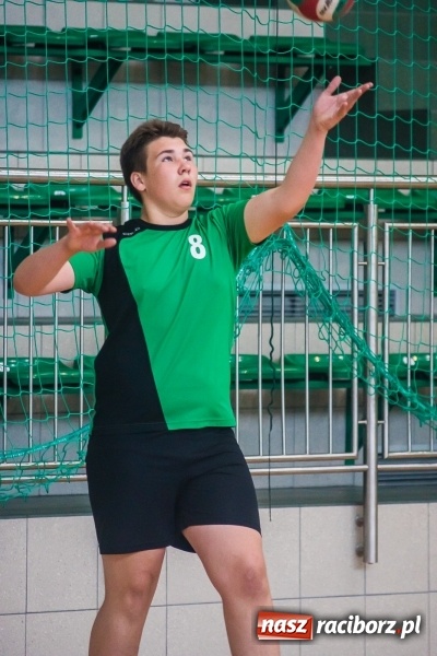 Zdjęcie w galerii na portalu naszraciborz.pl: Siatkarze SP18 awansowali do półfinału wojewódzkiego wiadomości z regionu
