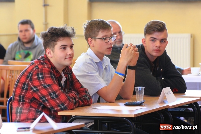 Zdjęcie w galerii na portalu naszraciborz.pl: Młody człowiek w świecie pieniądza. Uczniowie SP 3 najlepsi w konkursie ekonomicznym wiadomości z regionu