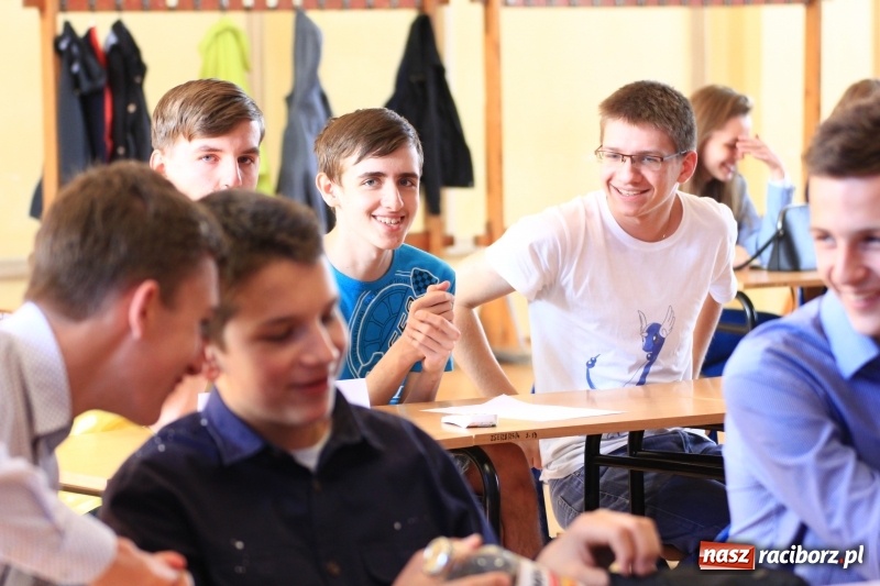 Zdjęcie w galerii na portalu naszraciborz.pl: Młody człowiek w świecie pieniądza. Uczniowie SP 3 najlepsi w konkursie ekonomicznym wiadomości z regionu