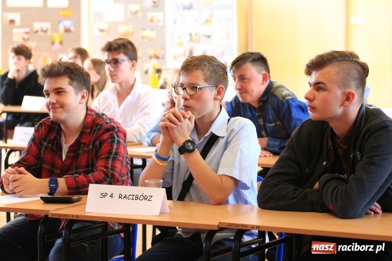 Zdjęcie w galerii na portalu naszraciborz.pl: Młody człowiek w świecie pieniądza. Uczniowie SP 3 najlepsi w konkursie ekonomicznym wiadomości z regionu