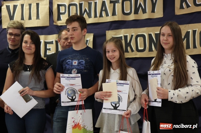 Zdjęcie w galerii na portalu naszraciborz.pl: Młody człowiek w świecie pieniądza. Uczniowie SP 3 najlepsi w konkursie ekonomicznym wiadomości z regionu