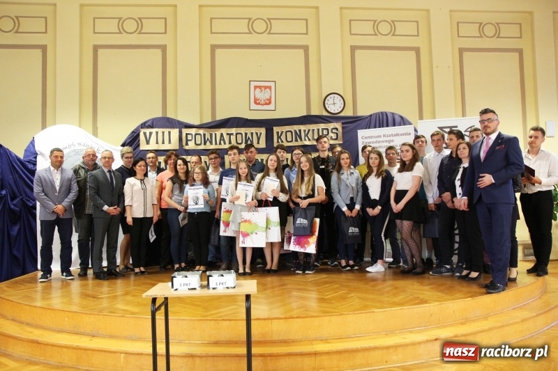 Zdjęcie w galerii na portalu naszraciborz.pl: Młody człowiek w świecie pieniądza. Uczniowie SP 3 najlepsi w konkursie ekonomicznym wiadomości z regionu