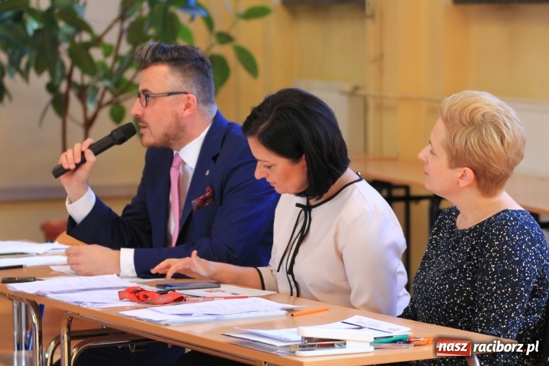 Zdjęcie w galerii na portalu naszraciborz.pl: Młody człowiek w świecie pieniądza. Uczniowie SP 3 najlepsi w konkursie ekonomicznym wiadomości z regionu