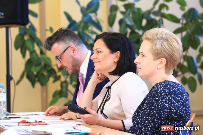 Zdjęcie w galerii na portalu naszraciborz.pl: Młody człowiek w świecie pieniądza. Uczniowie SP 3 najlepsi w konkursie ekonomicznym wiadomości z regionu