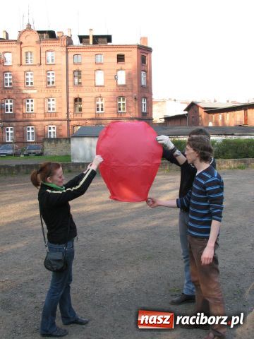 Zdjęcie w galerii na portalu naszraciborz.pl: Wielkie sprzątanie parku jordanowskiego wiadomości z regionu