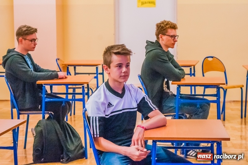 Zdjęcie w galerii na portalu naszraciborz.pl: Powiatowy Turniej Bezpieczeństwa w Ruchu Drogowym. Raciborska Trzynastka i szkoła z Krzanowic najlepsze wiadomości z regionu