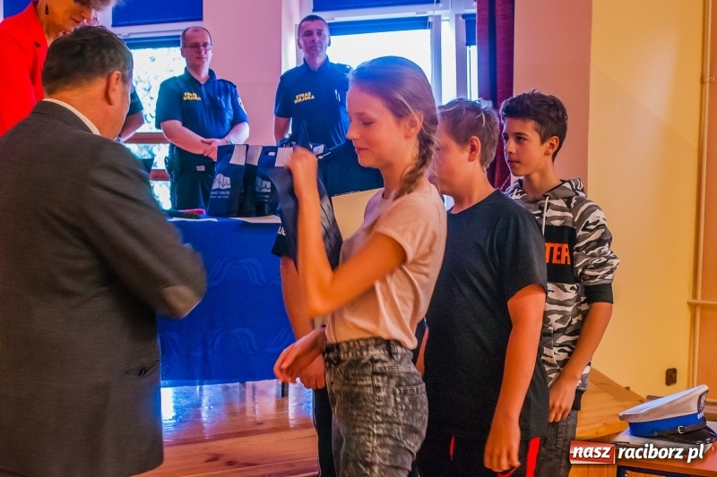 Zdjęcie w galerii na portalu naszraciborz.pl: Powiatowy Turniej Bezpieczeństwa w Ruchu Drogowym. Raciborska Trzynastka i szkoła z Krzanowic najlepsze wiadomości z regionu