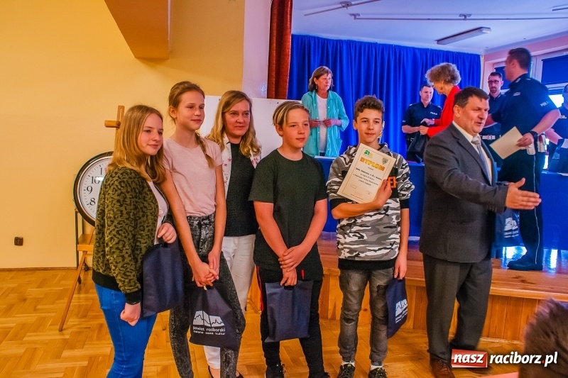 Zdjęcie w galerii na portalu naszraciborz.pl: Powiatowy Turniej Bezpieczeństwa w Ruchu Drogowym. Raciborska Trzynastka i szkoła z Krzanowic najlepsze wiadomości z regionu