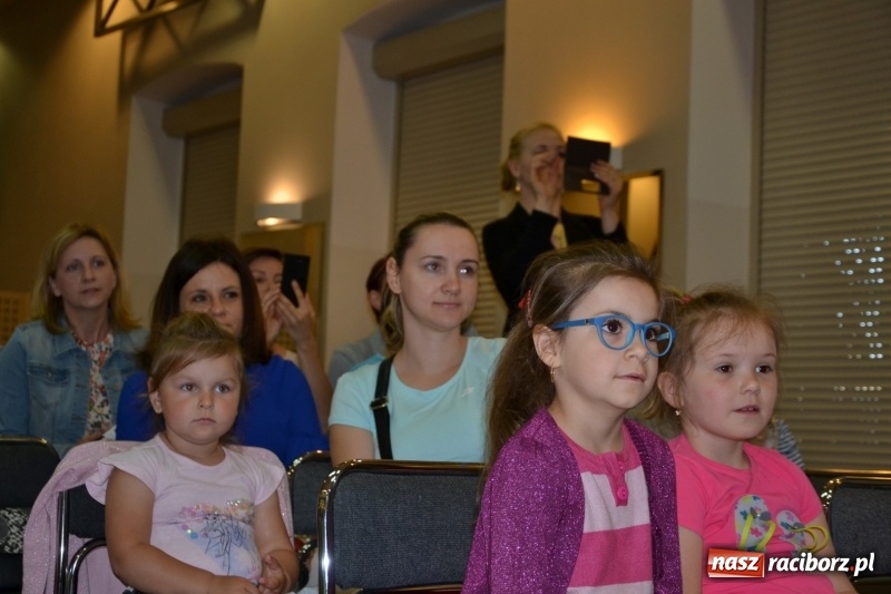 Zdjęcie w galerii na portalu naszraciborz.pl: XXVI Międzynarodowy Przegląd Teatrzyków Przedszkolnych w Tworkowie - dzień drugi  wiadomości z regionu