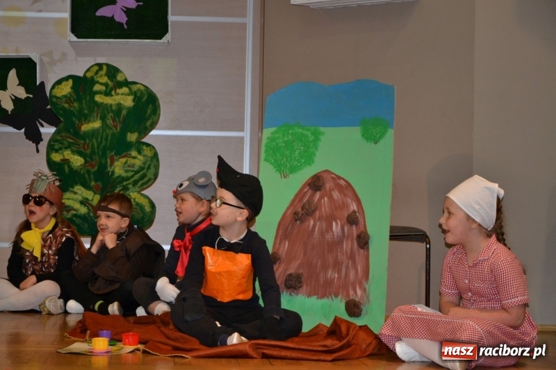 Zdjęcie w galerii na portalu naszraciborz.pl: XXVI Międzynarodowy Przegląd Teatrzyków Przedszkolnych w Tworkowie - dzień drugi  wiadomości z regionu