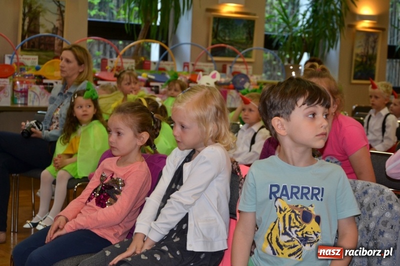 Zdjęcie w galerii na portalu naszraciborz.pl: XXVI Międzynarodowy Przegląd Teatrzyków Przedszkolnych w Tworkowie - dzień drugi  wiadomości z regionu