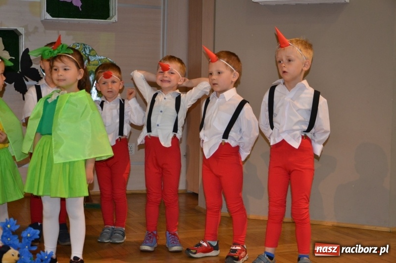 Zdjęcie w galerii na portalu naszraciborz.pl: XXVI Międzynarodowy Przegląd Teatrzyków Przedszkolnych w Tworkowie - dzień drugi  wiadomości z regionu