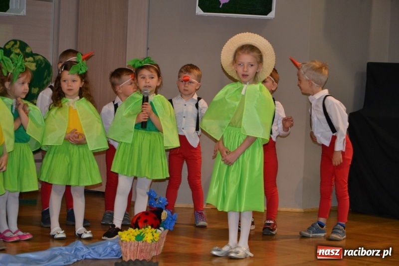 Zdjęcie w galerii na portalu naszraciborz.pl: XXVI Międzynarodowy Przegląd Teatrzyków Przedszkolnych w Tworkowie - dzień drugi  wiadomości z regionu