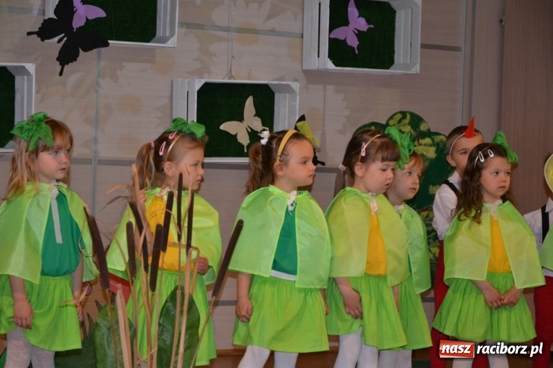 Zdjęcie w galerii na portalu naszraciborz.pl: XXVI Międzynarodowy Przegląd Teatrzyków Przedszkolnych w Tworkowie - dzień drugi  wiadomości z regionu