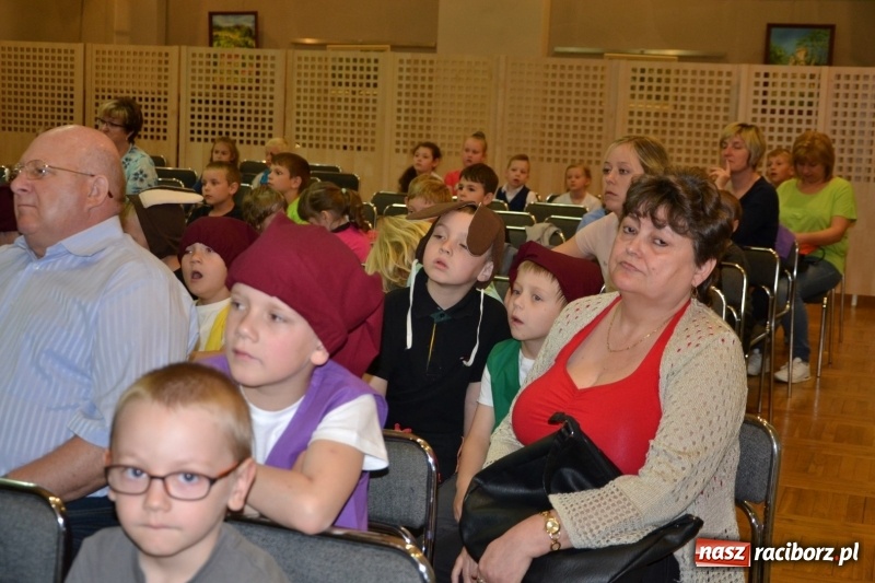 Zdjęcie w galerii na portalu naszraciborz.pl: XXVI Międzynarodowy Przegląd Teatrzyków Przedszkolnych w Tworkowie - dzień drugi  wiadomości z regionu