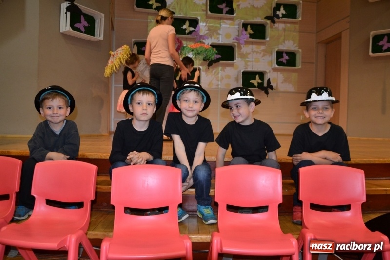 Zdjęcie w galerii na portalu naszraciborz.pl: XXVI Międzynarodowy Przegląd Teatrzyków Przedszkolnych w Tworkowie - dzień drugi  wiadomości z regionu