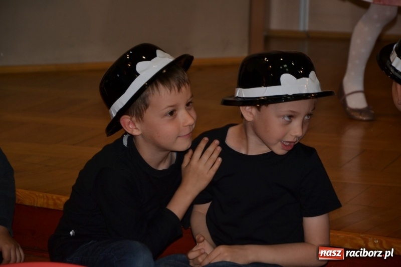 Zdjęcie w galerii na portalu naszraciborz.pl: XXVI Międzynarodowy Przegląd Teatrzyków Przedszkolnych w Tworkowie - dzień drugi  wiadomości z regionu