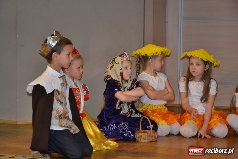 Zdjęcie w galerii na portalu naszraciborz.pl: XXVI Międzynarodowy Przegląd Teatrzyków Przedszkolnych w Tworkowie - dzień drugi  wiadomości z regionu