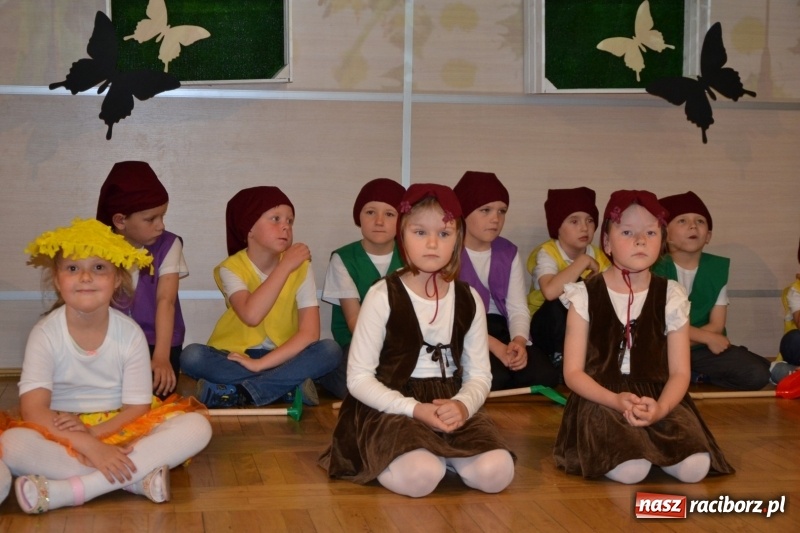 Zdjęcie w galerii na portalu naszraciborz.pl: XXVI Międzynarodowy Przegląd Teatrzyków Przedszkolnych w Tworkowie - dzień drugi  wiadomości z regionu