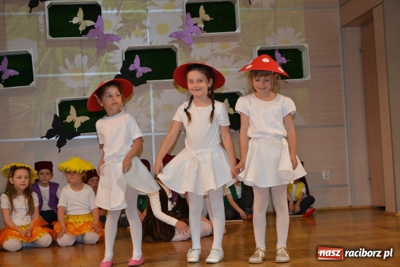 Zdjęcie w galerii na portalu naszraciborz.pl: XXVI Międzynarodowy Przegląd Teatrzyków Przedszkolnych w Tworkowie - dzień drugi  wiadomości z regionu