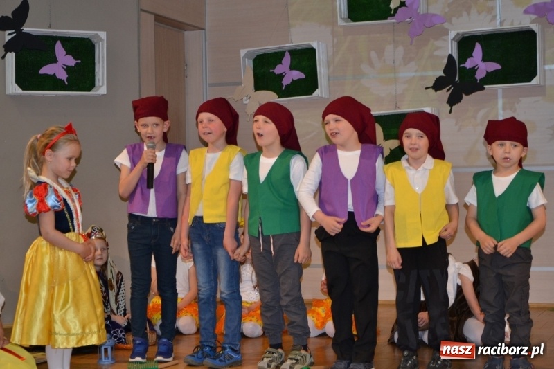 Zdjęcie w galerii na portalu naszraciborz.pl: XXVI Międzynarodowy Przegląd Teatrzyków Przedszkolnych w Tworkowie - dzień drugi  wiadomości z regionu