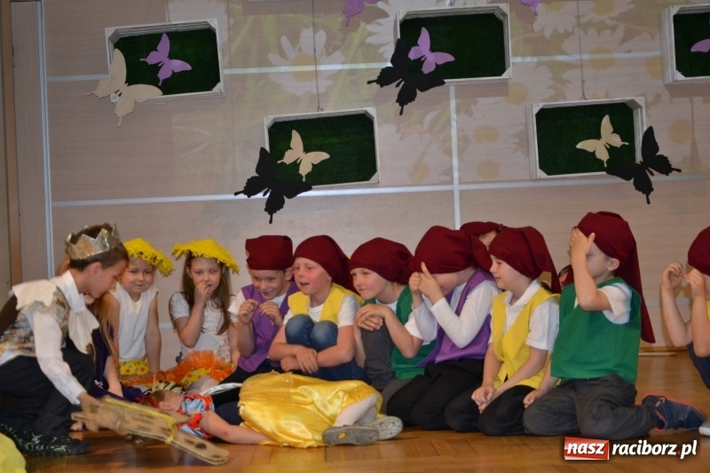 Zdjęcie w galerii na portalu naszraciborz.pl: XXVI Międzynarodowy Przegląd Teatrzyków Przedszkolnych w Tworkowie - dzień drugi  wiadomości z regionu