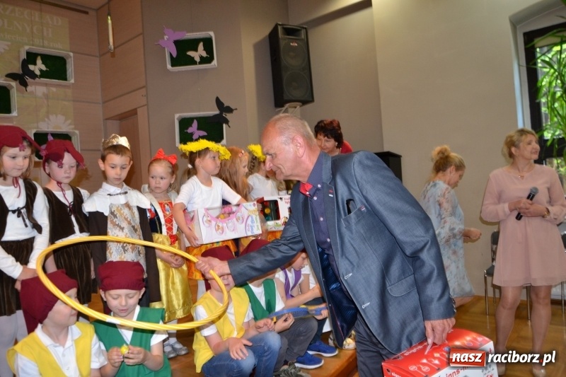 Zdjęcie w galerii na portalu naszraciborz.pl: XXVI Międzynarodowy Przegląd Teatrzyków Przedszkolnych w Tworkowie - dzień drugi  wiadomości z regionu