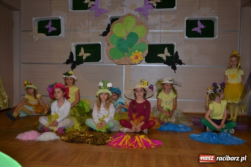 Zdjęcie w galerii na portalu naszraciborz.pl: XXVI Międzynarodowy Przegląd Teatrzyków Przedszkolnych w Tworkowie - dzień drugi  wiadomości z regionu