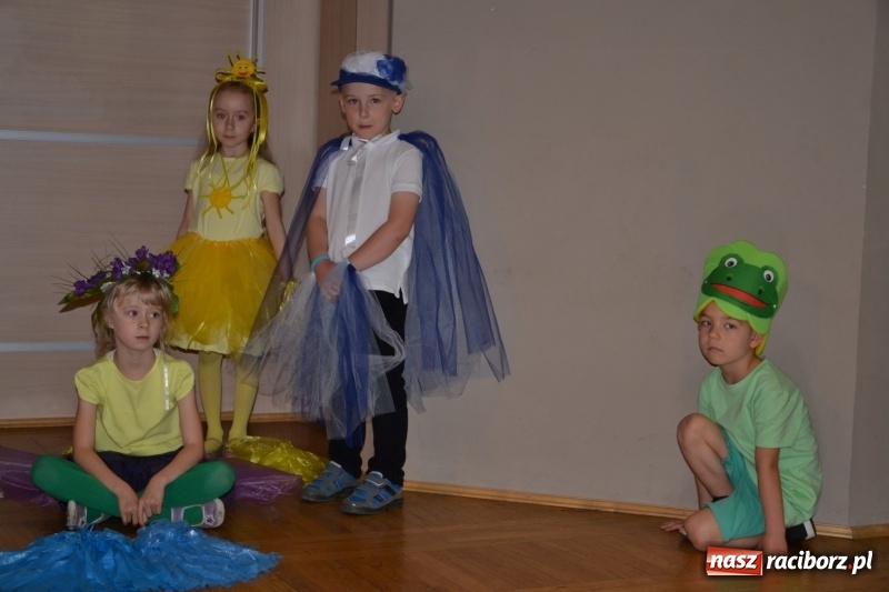 Zdjęcie w galerii na portalu naszraciborz.pl: XXVI Międzynarodowy Przegląd Teatrzyków Przedszkolnych w Tworkowie - dzień drugi  wiadomości z regionu