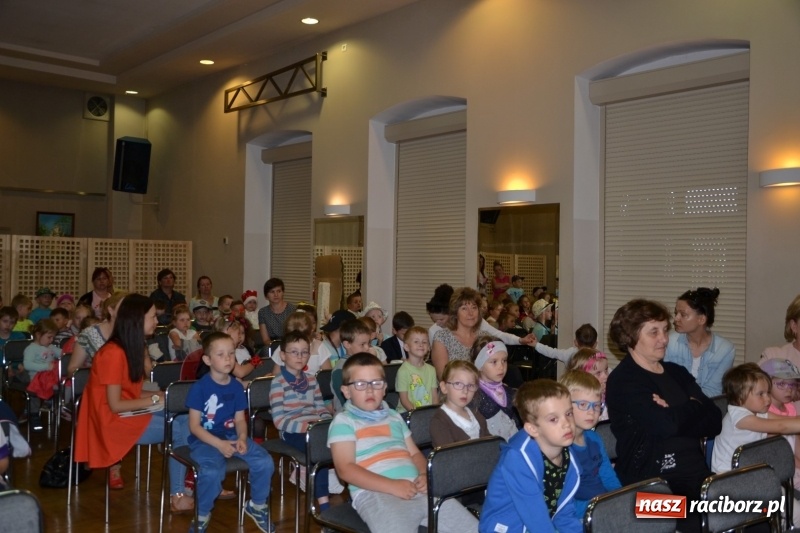 Zdjęcie w galerii na portalu naszraciborz.pl: XXVI Międzynarodowy Przegląd Teatrzyków Przedszkolnych w Tworkowie - dzień drugi  wiadomości z regionu