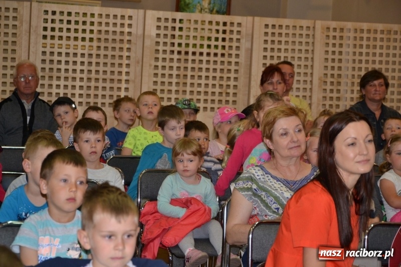 Zdjęcie w galerii na portalu naszraciborz.pl: XXVI Międzynarodowy Przegląd Teatrzyków Przedszkolnych w Tworkowie - dzień drugi  wiadomości z regionu