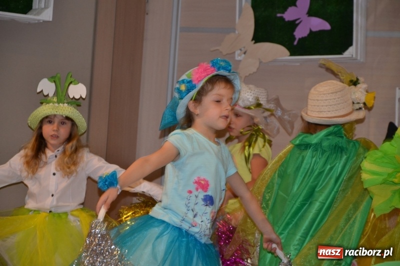 Zdjęcie w galerii na portalu naszraciborz.pl: XXVI Międzynarodowy Przegląd Teatrzyków Przedszkolnych w Tworkowie - dzień drugi  wiadomości z regionu