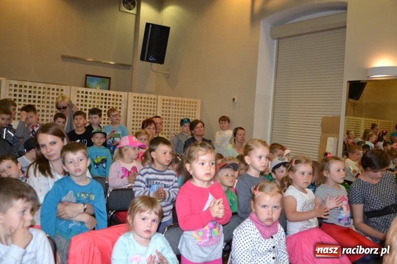 Zdjęcie w galerii na portalu naszraciborz.pl: XXVI Międzynarodowy Przegląd Teatrzyków Przedszkolnych w Tworkowie - dzień drugi  wiadomości z regionu