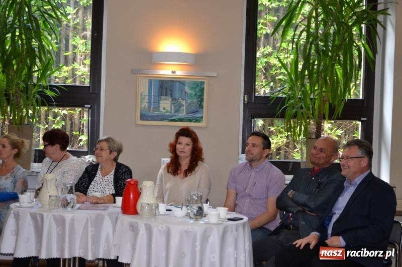 Zdjęcie w galerii na portalu naszraciborz.pl: XXVI Międzynarodowy Przegląd Teatrzyków Przedszkolnych w Tworkowie - dzień drugi  wiadomości z regionu